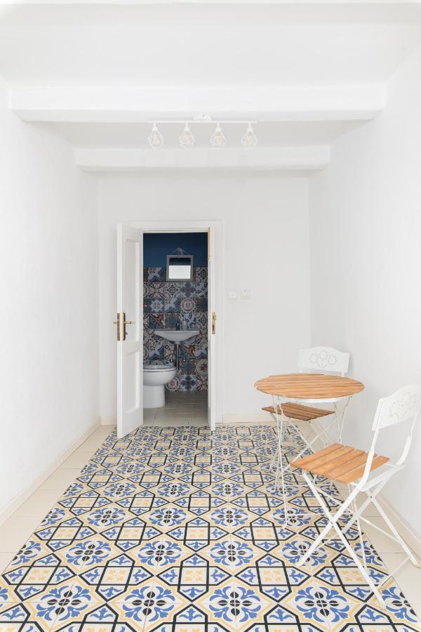 Chic, Stylish Traditional Townhouse With Terrace - St. Paul'S Bay Exteriér fotografie